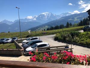 Appartement 10 personnes au pied des pistes vue Mont Blanc