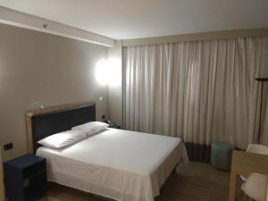 AlphaStay by Rhouses