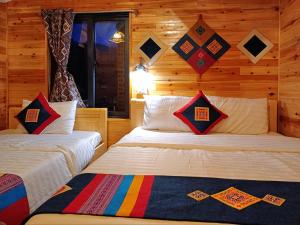 River mountain view homestay