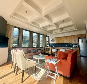 #2001 Cartwright - City Skies