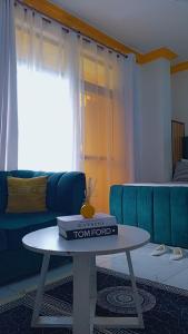 Tabbys studio staycation