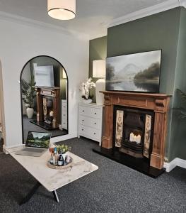 3 Bed Hull Home WiFi On Street Parking