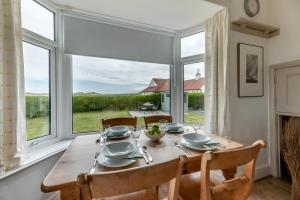 Links Cottage - Bamburgh
