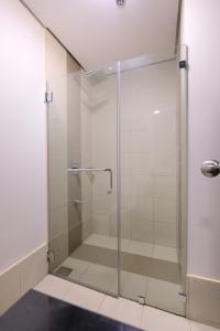 spacious studio with internet and Netflix