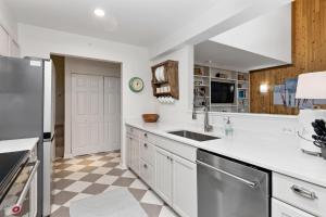 Stoneridge 81 with Wintergreen Advantage