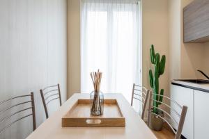 Duomo Apartments B Home - Cozy Two Bedrooms & Bathroom