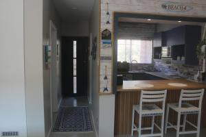 6 Bayview Seaside Apartment