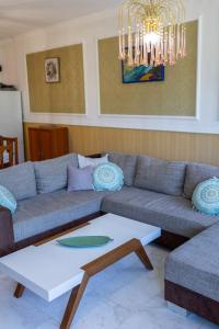 Megys 3 Bedroom Central Apartment near NDK