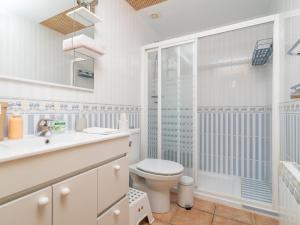 3 bedroom apartment with sea view