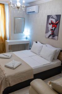 Megys 3 Bedroom Central Apartment near NDK