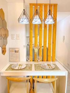 Chic and Cozy Studio Luxury Condo Suite Azure SF