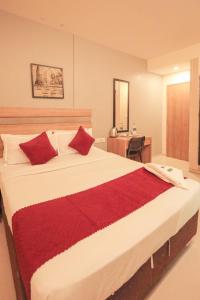 Hotel Akasa International Near T-2 International Airport Mumbai