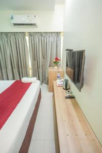 Hotel Akasa International Near T-2 International Airport Mumbai