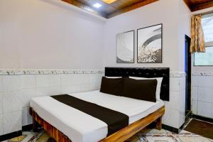 Hotel O Yash Lodging