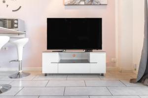 Playa Honda Pool View