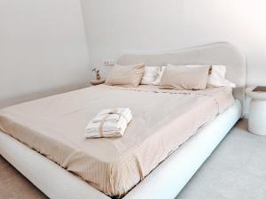 Fee4me Exclusive Villa with Pool and Parking