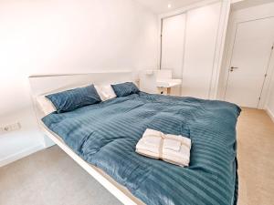 Fee4me Exclusive Villa with Pool and Parking