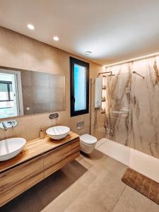 Fee4me Exclusive Villa with Pool and Parking