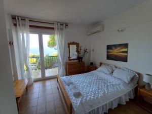 Sounio Seaside Residence by the Temple of Poseidon