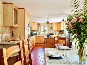 Onnen Fawr Farmhouse