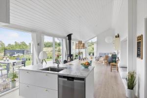 6813-Allinge-Aeblebakken-5