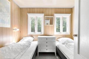 1555-Aakirkeby-Aedjavejen-14