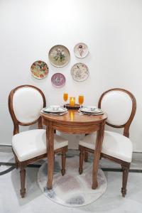 Blush De Paris I Design Stay in Gurgaon