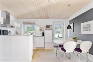 1530-Aakirkeby-Poserevaenget-10