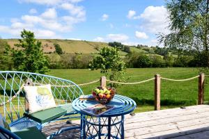 The Mallard Shepherds Hut with Hot Tub
