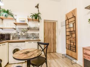 Boho Loft Lavapies - 3-звездочные отели в городе Мадрид