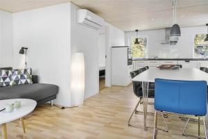 1517-Aakirkeby-Lyngvejen-2