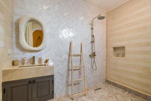 Stylish and Exclusive Riad Saada with Pool and free Breakfast