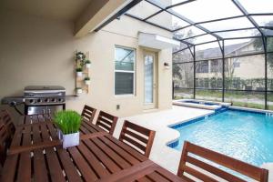 Luxuosa Casa 5 Quartos com Piscina 10 Min Disney!