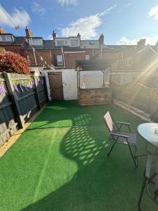 Excellent, comfortable location to visit Belfast