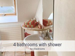 PAULIS cozy 4-bedroom vacation home - with 4 bathrooms sun terrace & sauna, nice to hike & bike, to chil & meet