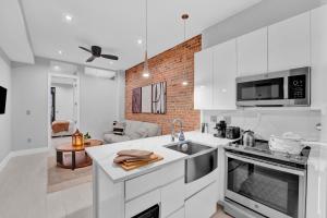 Modern West Village 1BR Garden steps to subway