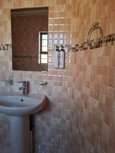 Entire Modern House!!- Middelburg