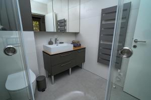 GueZt Dobanovačka 93A