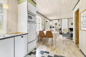 1301-Aakirkeby-Fyrreskoven-11