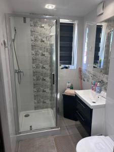 Aleja Józefa Piłsudskiego 3