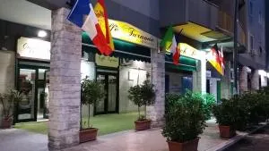 Aparthotel TURNONE - Tarent