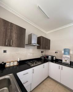 Kozy Luxury Apartment Near JKIA & SGR