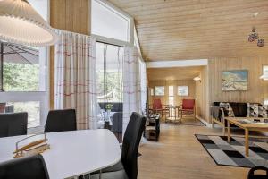 2691-Nexo-Strandmolleskoven-7