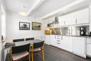 5544-Gudhjem-Badstadvej-14