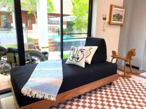 Whisper Oasis - Private Jacuzzi Pool Villa - 3BR, Sleeps 10 w Daily Housekeeping