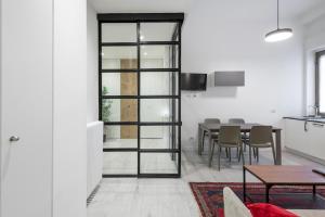 CityLife 7 - The Glass Bilo - B Home