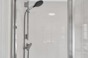 Coventry Retreat - Garden & Parking