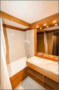 Résidence Le Dome - Studio cosy en centre station MAE-1743