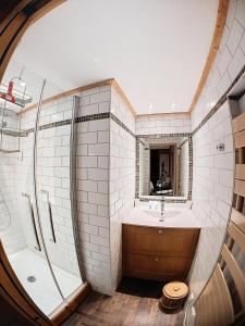 Résidence Le Dome - 3 pièces superbe centre village avec parking MAE-1793