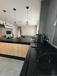 Edifício Frente Mar Apto lateral